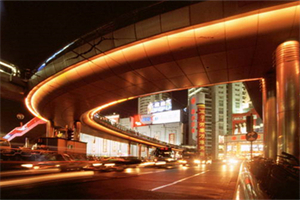 用双脚丈量:夜间徒步游上海 用双脚丈量:夜间徒步游上海